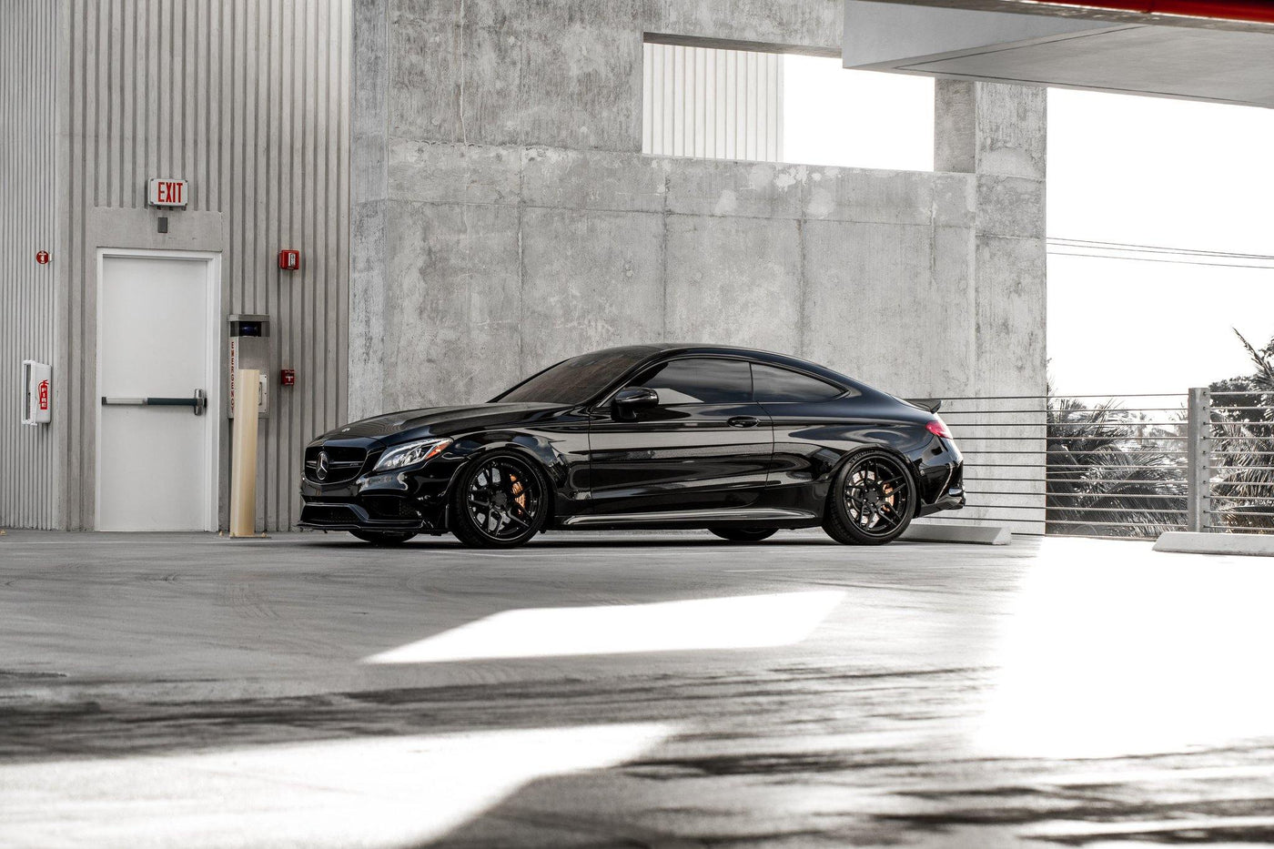 MERCEDES-BENZ W205 C-CLASS - DARK MATTER CARBON